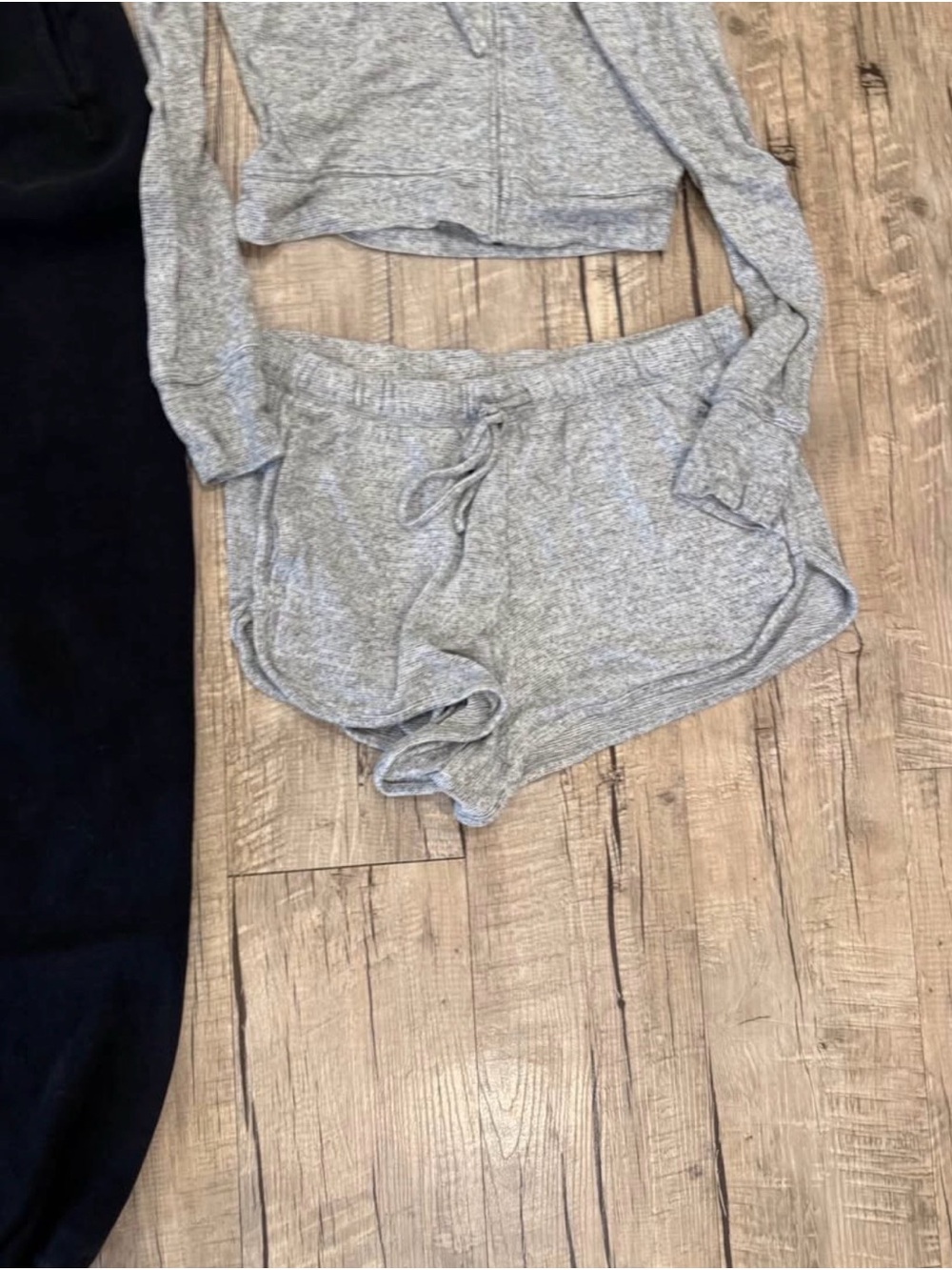 Bundle women’s XS small aerie offline lounge casual set joggers hoodie shorts - Picture 3 of 9